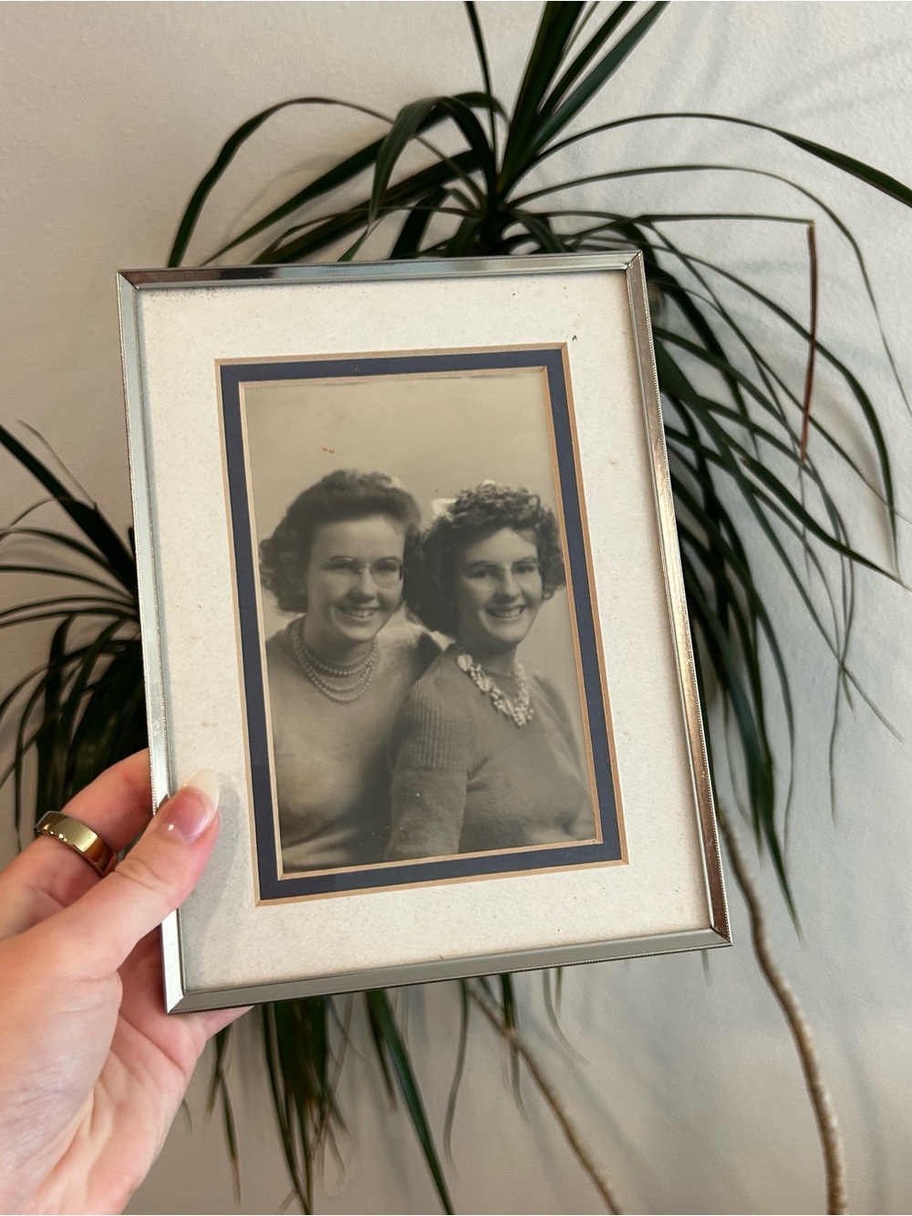 Silver Metal Photo Frame with Double Mat